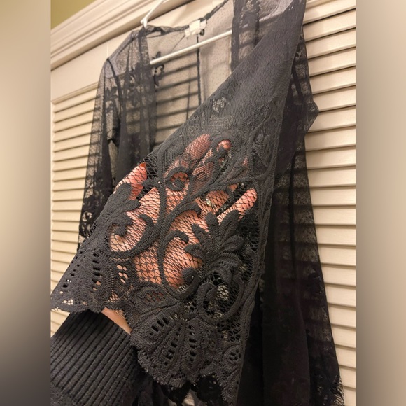Medium Sheer Lace Black Cardigan - Picture 5 of 8